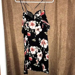 BEAUTIFUL KENDAL & KLYIE SUMMER DRESS